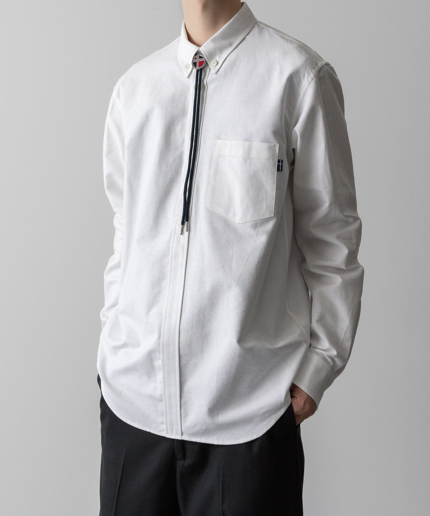 通販 オンラインショップ ネットショップ ボタンダウン プルオーバー 長袖 厚手 オーバーサイズ 大きめ クラシックフィット セミワイド ドレス ビッグシルエット ブレザー 春 夏 秋 冬 オールシーズン 通年 定番 きれいめ ファッション メンズ レディース ユニセックス ストリート モード 20代 30代 大人 かっこいい おしゃれ 可愛い アパレル ブランド シンプル コーデ 私服 普段着 ビジネス カジュアル リラックス アイビー アメトラ アメカジ イギリス プレッピー クラシック トラッド 着こなし 着画 着崩し スタイル タックアウト  ポーラータイ ループタイ フロント 前 ホワイト 白 シティボーイ シティガール   メンズライク 韓国 スポーツ シック セレブ 海外 ブロークコア ミックスコーデ  ダンス おすすめ