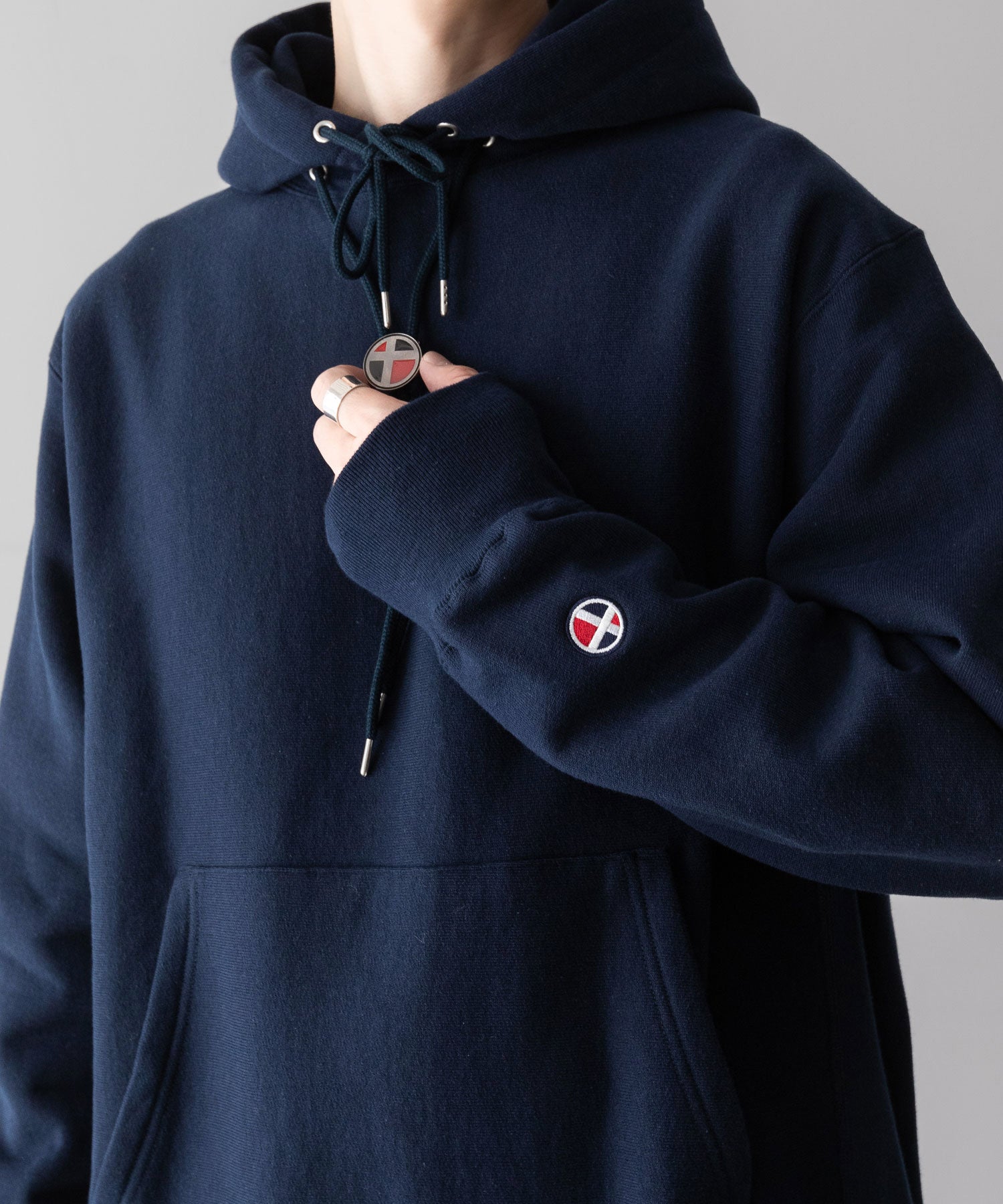 CLASSIC HOODED SWEATSHIRT