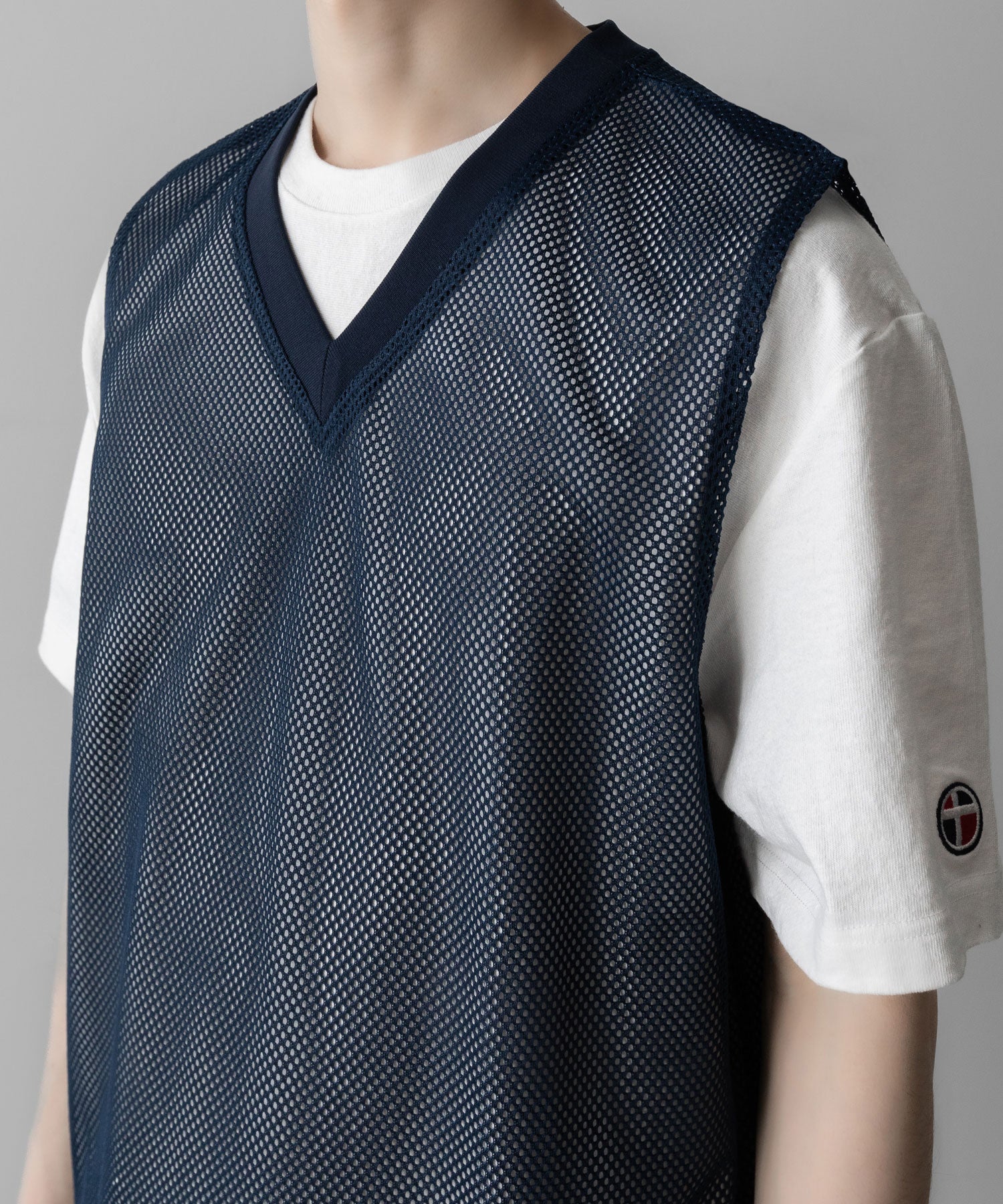 MESH LAYERED VEST