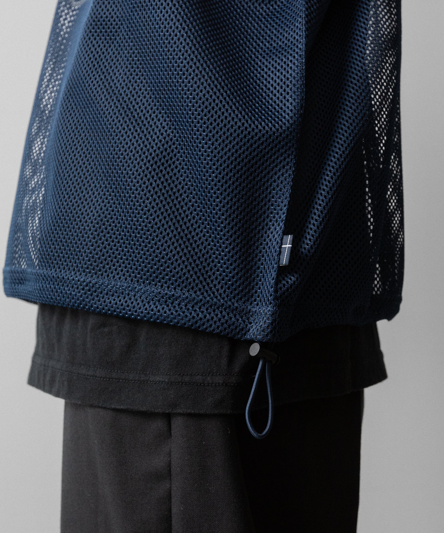 #20 MESH LAYERED VEST