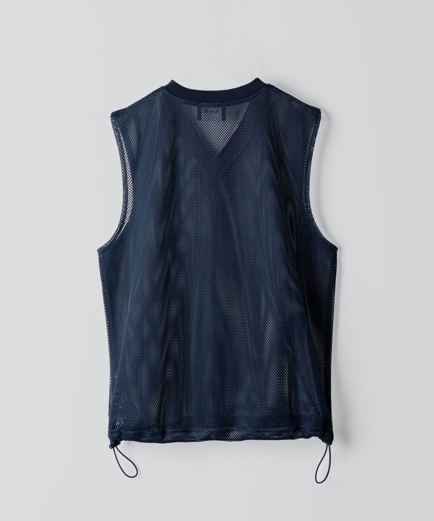 通販 オンラインショップ ネットショップ
メッシュ ベスト ジレ レイヤー レイヤード ノースリーブ フットボール サッカー トレーニング 練習 プラクティス ビブス ネイビー Vネック リブ  透け感 抜け感 ファッション ストリート モード メンズ レディース ユニセックス 20代 30代 大人 格好良い かっこいい 可愛い カワイイ おしゃれ アパレル ブランド 流行 トレンド 春夏 バスケ ダンス 練習着 シースルー 韓国 スポーツ ミックス スポーツmix スポーティー シアー ドローストリング ドローコード 調整 アジャスター アジャスト ストッパー アクティブ シック セレブ 海外 アスレチック ブロークコア ミックスコーデ エフォートレス リラックス 綺麗め カジュアル ドレッシー 後 バック おすすめ