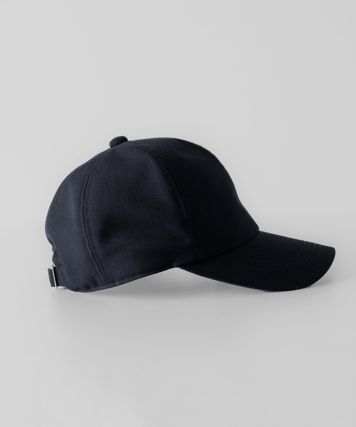 CLASSIC 6-PANEL CAP 帽子 深め ネイビー ファッション ストリート モード メンズ レディース ユニセックス 20代 30代 かっこいい おしゃれ アパレル ブランド 無地 シンプル
