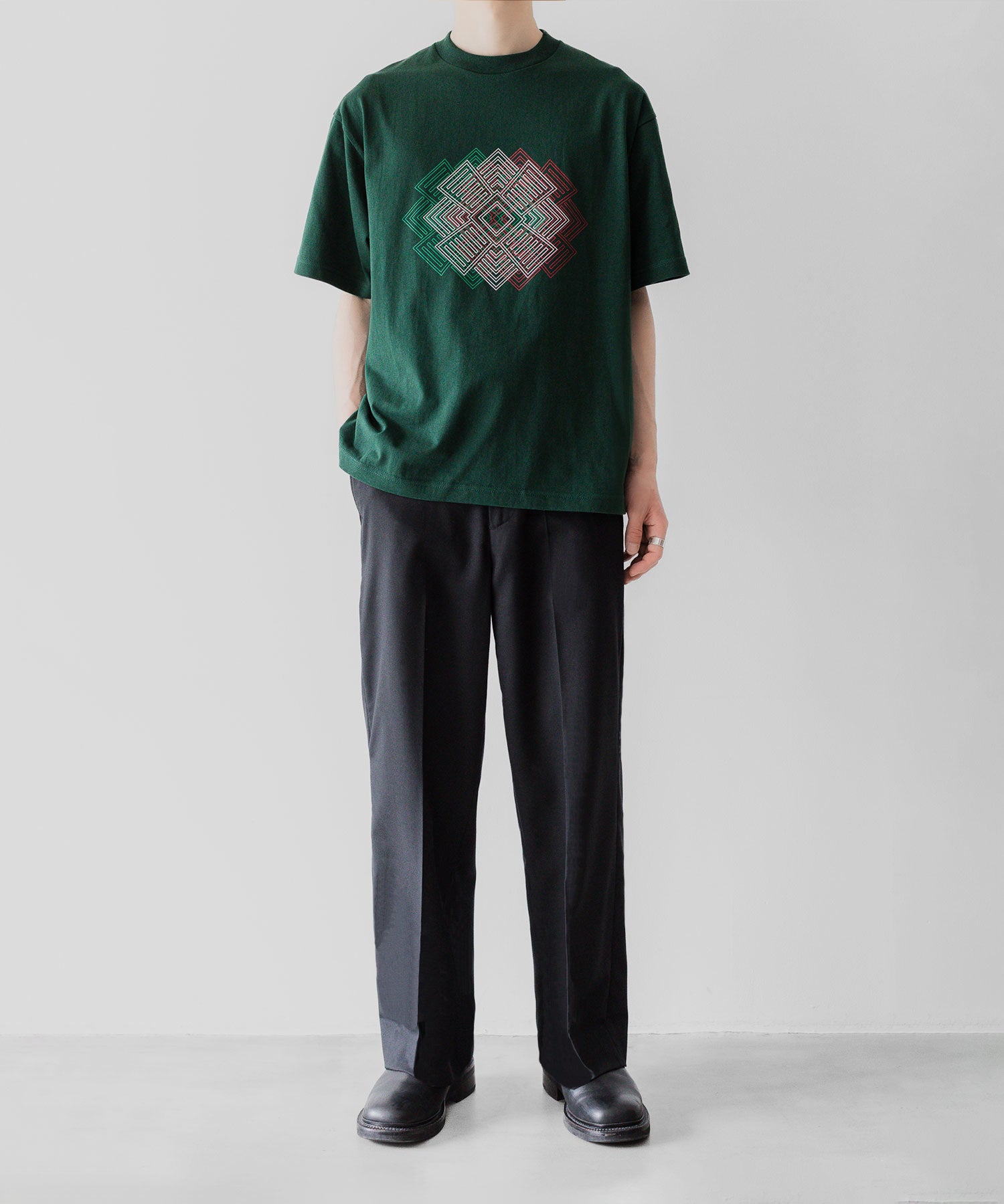 通販 オンラインショップ ネットショップ tshirts 長袖 tシャツ ティーシャツ カットソー フットボール サッカー 古着 ビンテージ ヴィンテージ ナンバリング 番号 ファッション ストリート モード メンズ レディース ユニセックス 20代 30代 大人 格好良い かっこいい 可愛い カワイイ おしゃれ アパレル ブランド 流行 トレンド 春夏 韓国 スポーツ スポーツミックス スポーツmix スポーティー アクティブ シック セレブ 海外 アスレチック ブロークコア ミックスコーデ エフォートレス リラックス 綺麗め カジュアル ドレッシー プリント シルクスクリーン ラバープリント ヘビーウェイト ヘビーオンス 肉厚 装飾 オーナメント チカーノ 上品 エレガンス ビール メキシコ メキシカン 86 ワールドカップ W杯 中南米 世界遺産 遺跡 グラフィック 線 ライン 建築 文化 文明 神殿 歴史 マヤ 考古学 グリーン 深 緑 着こなし コーデ 着画 着崩し スタイル 全身