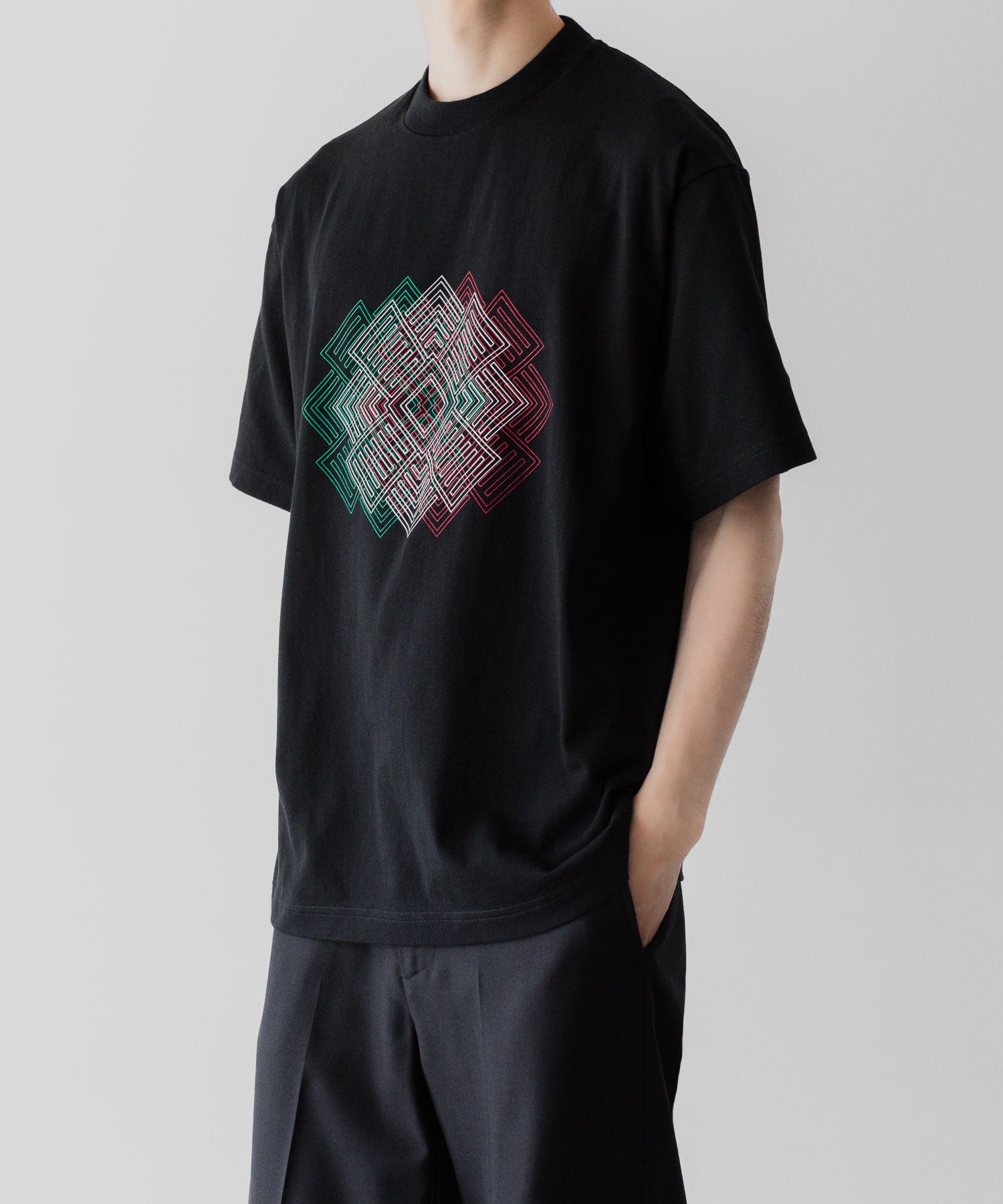 通販 オンラインショップ ネットショップ tshirts 長袖 tシャツ ティーシャツ カットソー フットボール サッカー 古着 ビンテージ ヴィンテージ ナンバリング 番号 ファッション ストリート モード メンズ レディース ユニセックス 20代 30代 大人 格好良い かっこいい 可愛い カワイイ おしゃれ アパレル ブランド 流行 トレンド 春夏 韓国 スポーツ スポーツミックス スポーツmix スポーティー アクティブ シック セレブ 海外 アスレチック ブロークコア ミックスコーデ エフォートレス リラックス 綺麗め カジュアル ドレッシー プリント シルクスクリーン ラバープリント ヘビーウェイト ヘビーオンス 肉厚 装飾 オーナメント チカーノ 上品 エレガンス ビール メキシコ メキシカン 86 ワールドカップ W杯 中南米 世界遺産 遺跡 グラフィック 線 ライン 建築 文化 文明 神殿 歴史 マヤ 考古学 ブラック 黒 着こなし コーデ 着画 着崩し スタイル