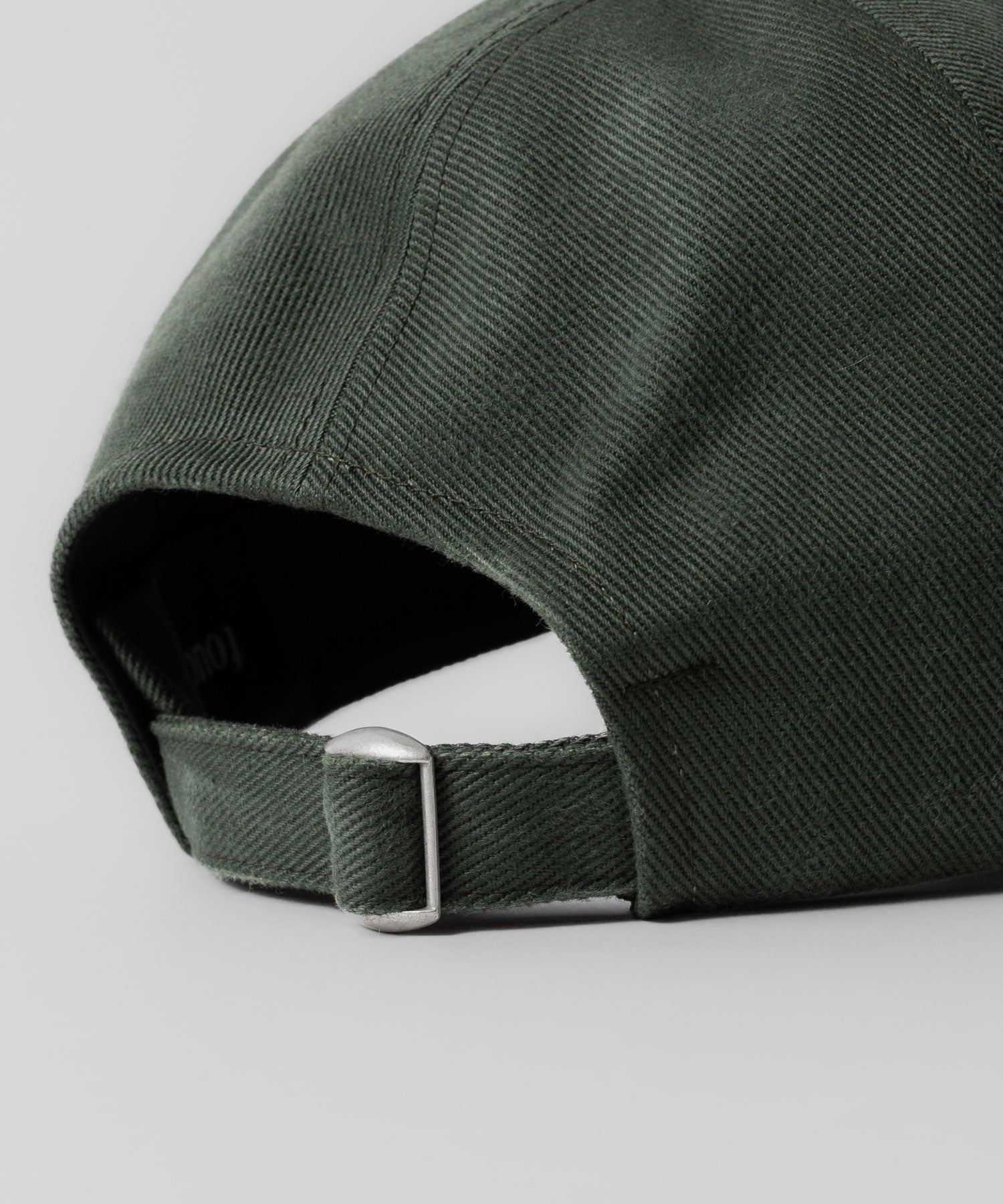 EMBROIDERY 6-PANEL CAP - Standard Fit
