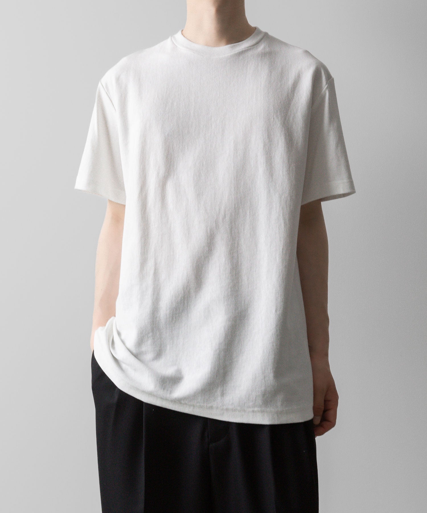 CLASSIC TEE S/S tshirts tシャツ ティーシャツ カットソー ストリート モード メンズ レディース ユニセックス 20代 30代 かっこいい おしゃれ アパレル ブランド 無地 シンプル コーデ  着こなし 着画