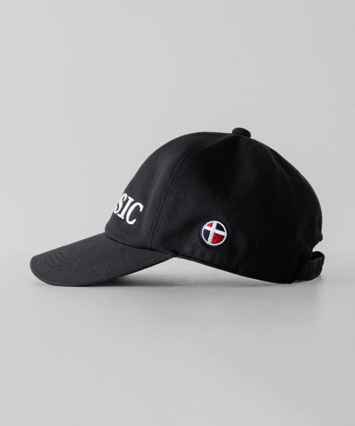 EMBROIDERY 6-PANEL CAP 帽子 深め ネイビー ファッション ストリート モード メンズ レディース ユニセックス 20代 30代 かっこいい おしゃれ アパレル ブランド