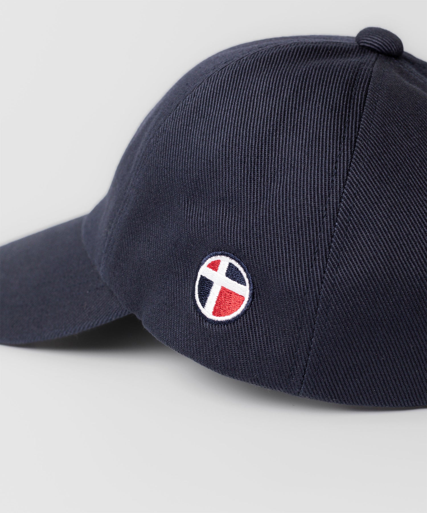 CLASSIC 6-PANEL CAP -Standard Fit