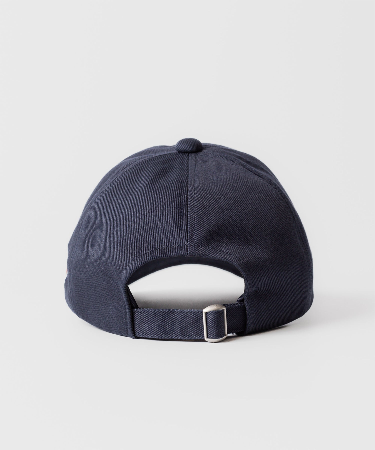 CLASSIC 6-PANEL CAP -Standard Fit
