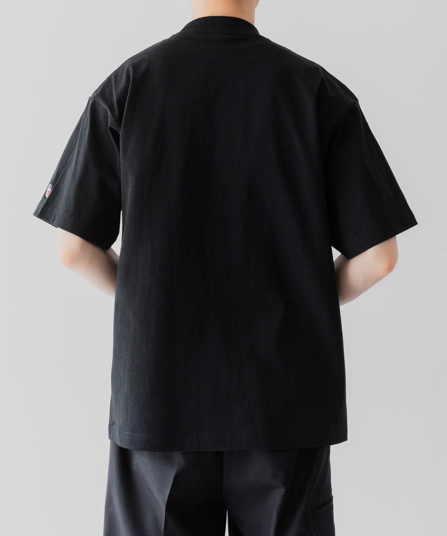 RUINS GRAPHIC S/S TEE